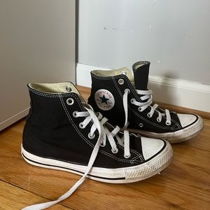 Black converse